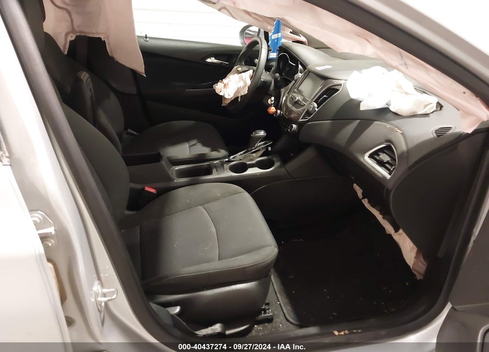 2018 CHEVROLET CRUZE LT AUTO VIN: 1G1BE5SM0J7102858