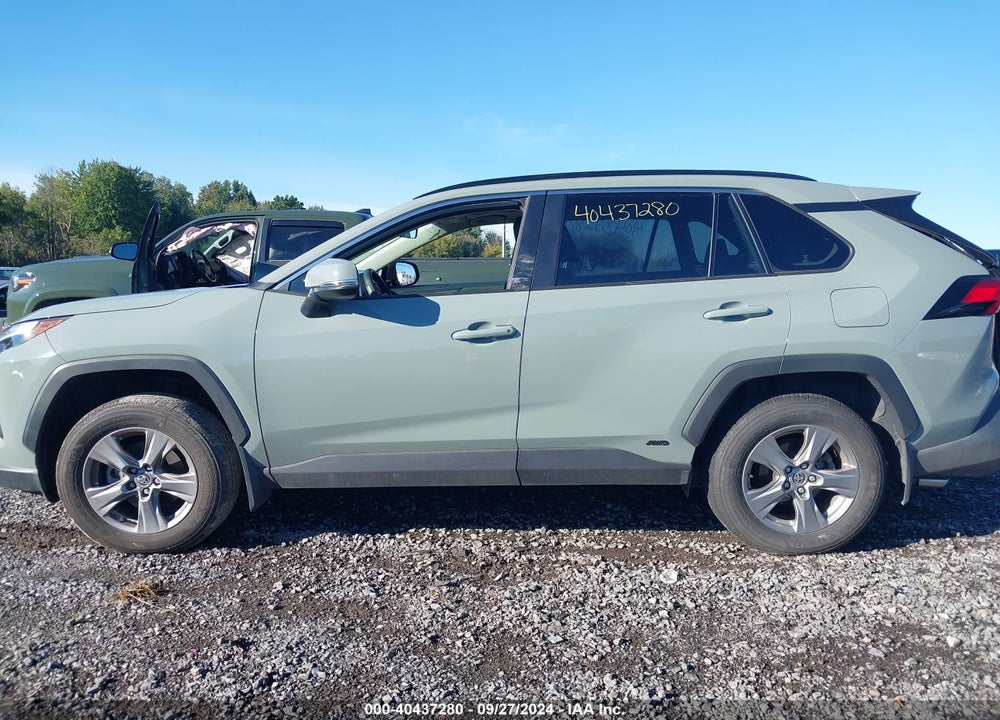 2023 TOYOTA RAV4 HYBRID XLE VIN: JTMRWRFV6PD195084