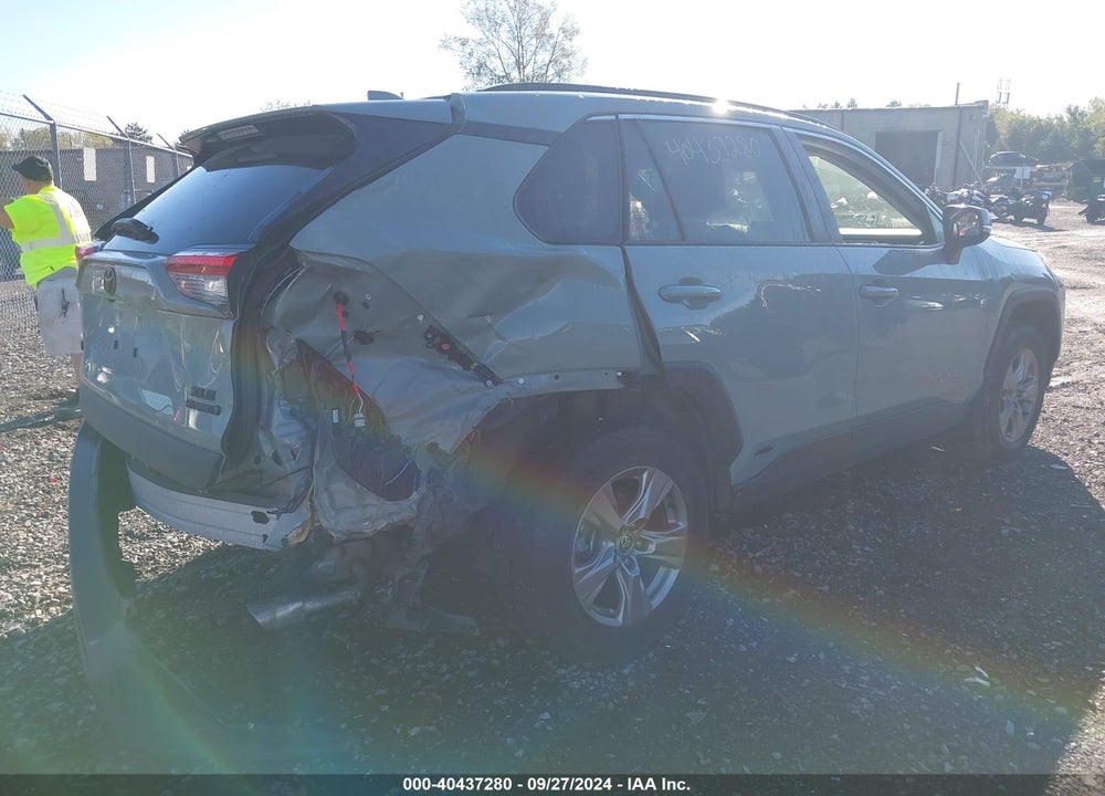 2023 TOYOTA RAV4 HYBRID XLE VIN: JTMRWRFV6PD195084