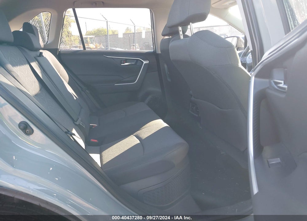 2023 TOYOTA RAV4 HYBRID XLE VIN: JTMRWRFV6PD195084