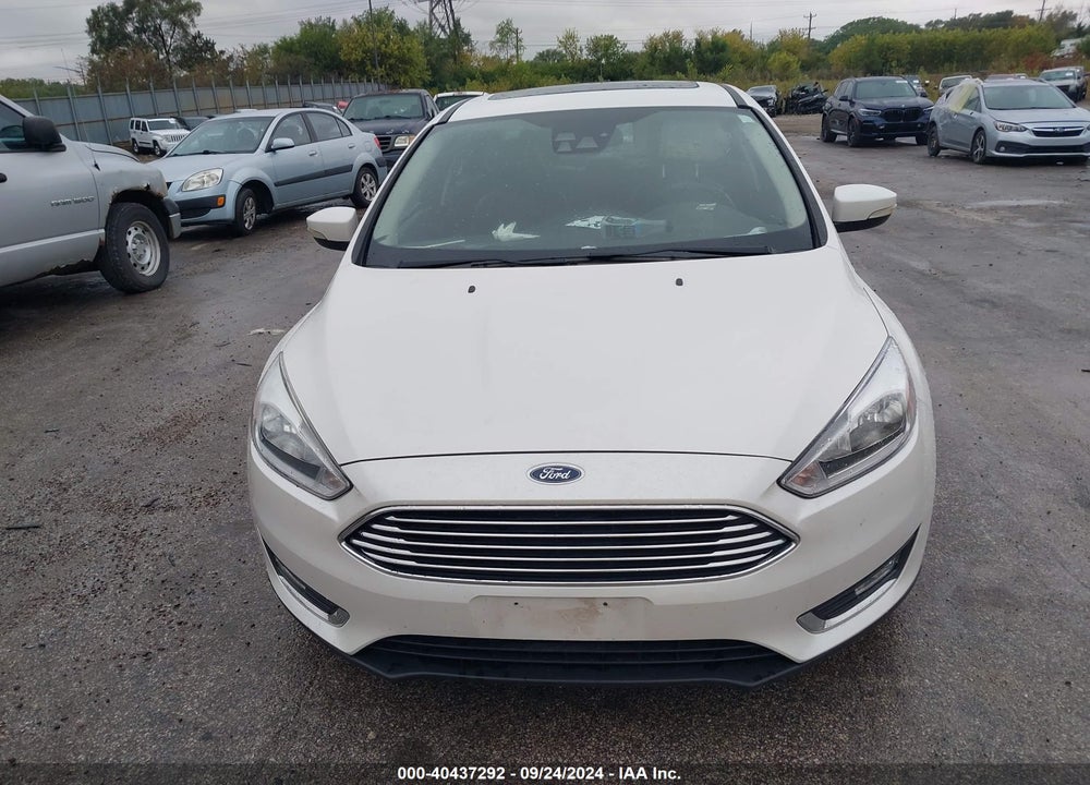 2018 FORD FOCUS TITANIUM VIN: 1FADP3J2XJL285603
