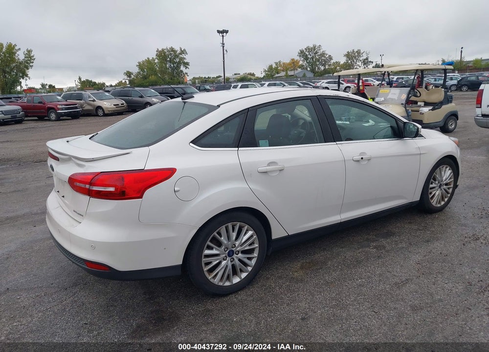2018 FORD FOCUS TITANIUM VIN: 1FADP3J2XJL285603