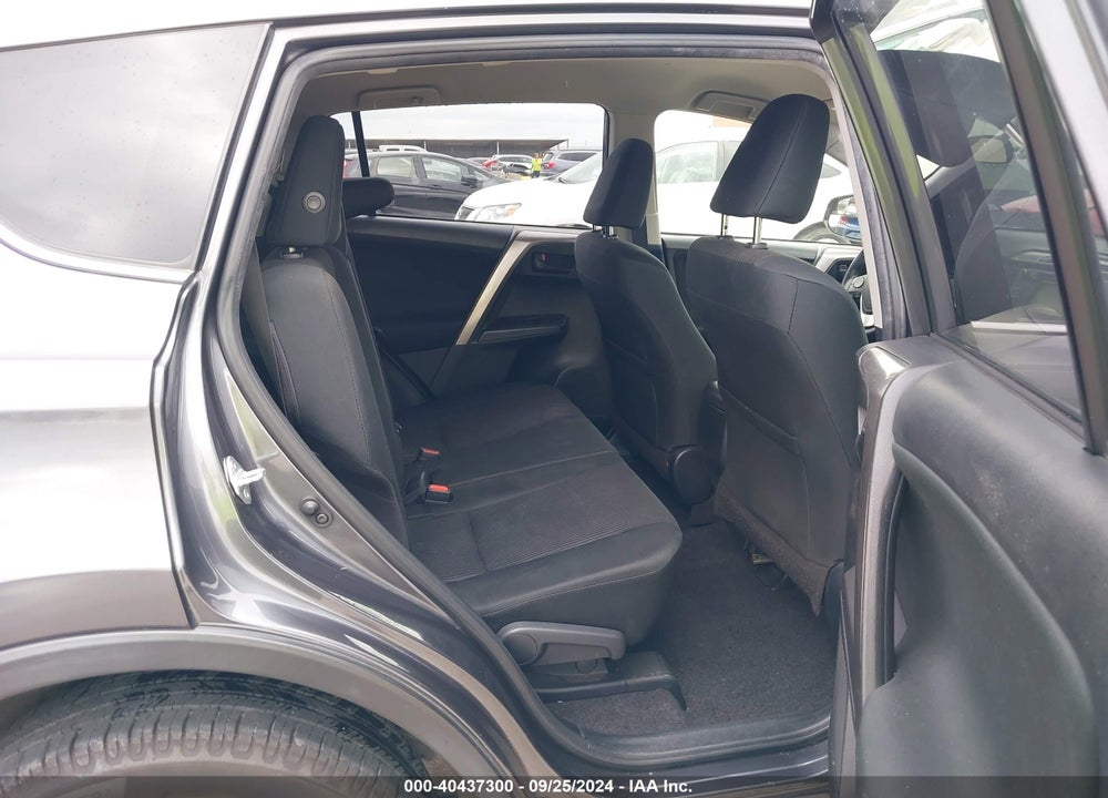 2018 TOYOTA RAV4 LE VIN: JTMZFREV0JJ212147