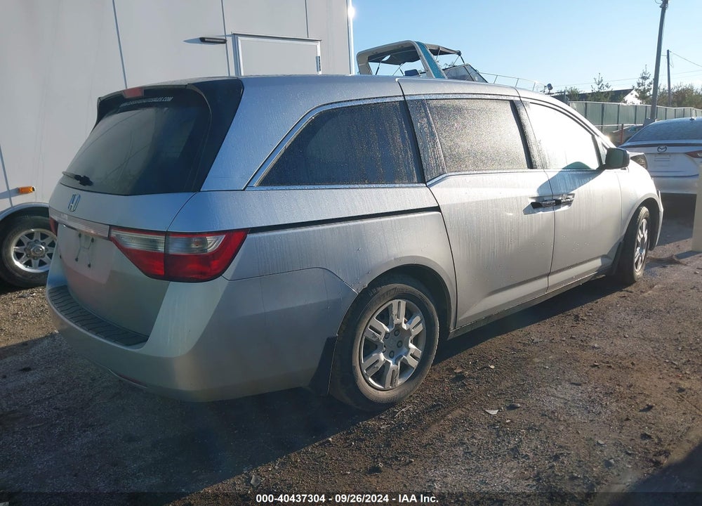 2011 HONDA ODYSSEY LX VIN: 5FNRL5H25BB029631