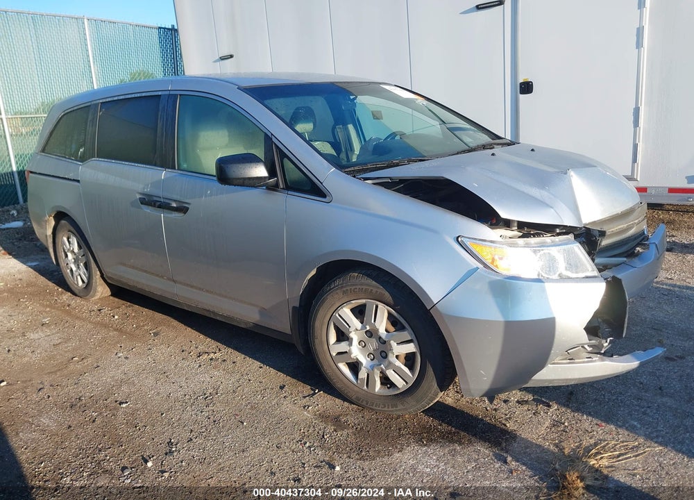 2011 HONDA ODYSSEY LX VIN: 5FNRL5H25BB029631