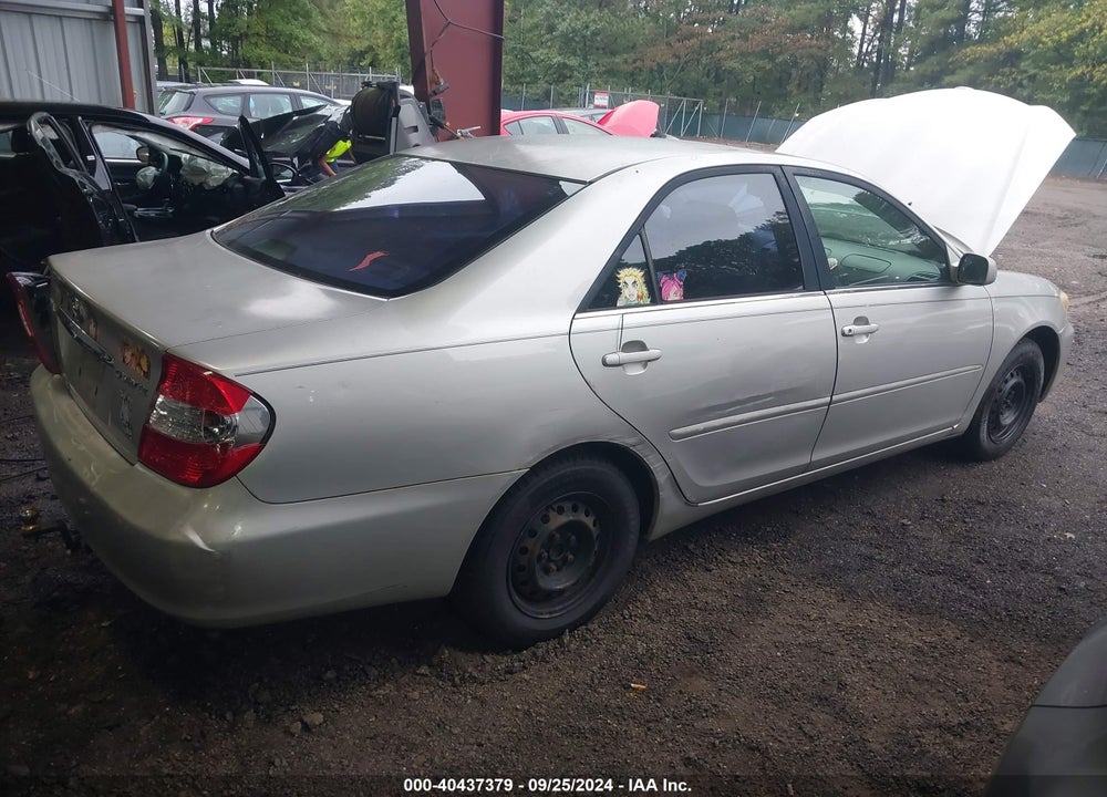 2004 TOYOTA CAMRY LE VIN: 4T1BE32K44U913719