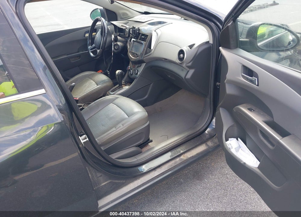 2015 CHEVROLET SONIC LTZ AUTO VIN: 1G1JE5SB8F4123993