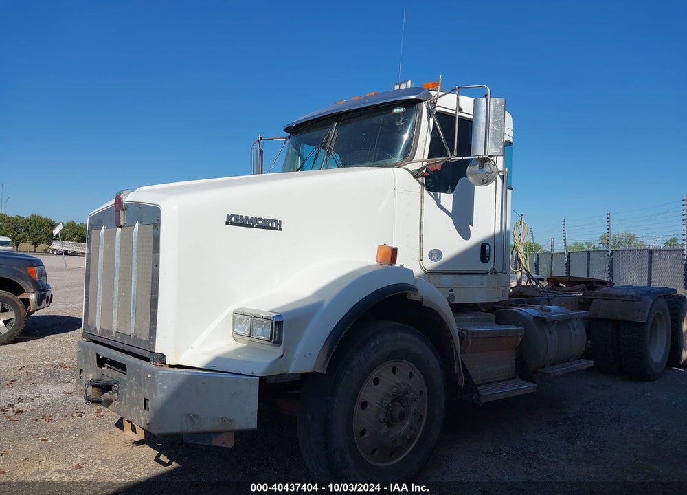 2019 KENWORTH T800 VIN: 3WKDD40X2KF257273