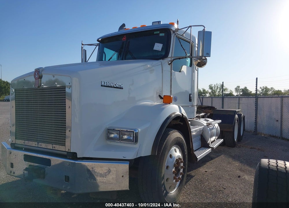 2019 KENWORTH T800 VIN: 3WKDD40X8KF257259