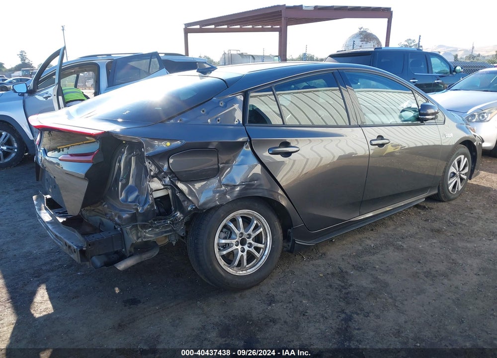 2017 TOYOTA PRIUS PRIME PREMIUM VIN: JTDKARFPXH3001276