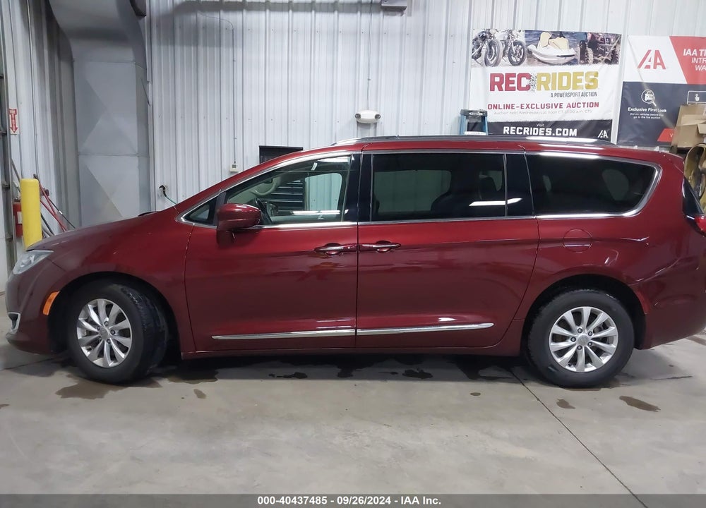 2018 CHRYSLER PACIFICA TOURING L PLUS VIN: 2C4RC1EG1JR182535