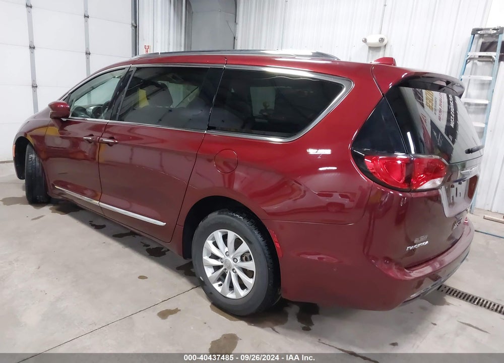 2018 CHRYSLER PACIFICA TOURING L PLUS VIN: 2C4RC1EG1JR182535