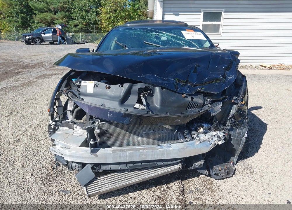 2018 HONDA CIVIC EX-L VIN: 19XFC1F70JE003906