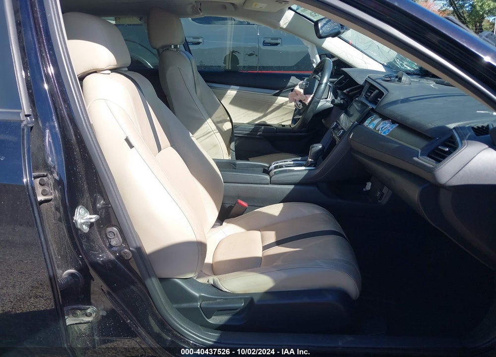 2018 HONDA CIVIC EX-L VIN: 19XFC1F70JE003906