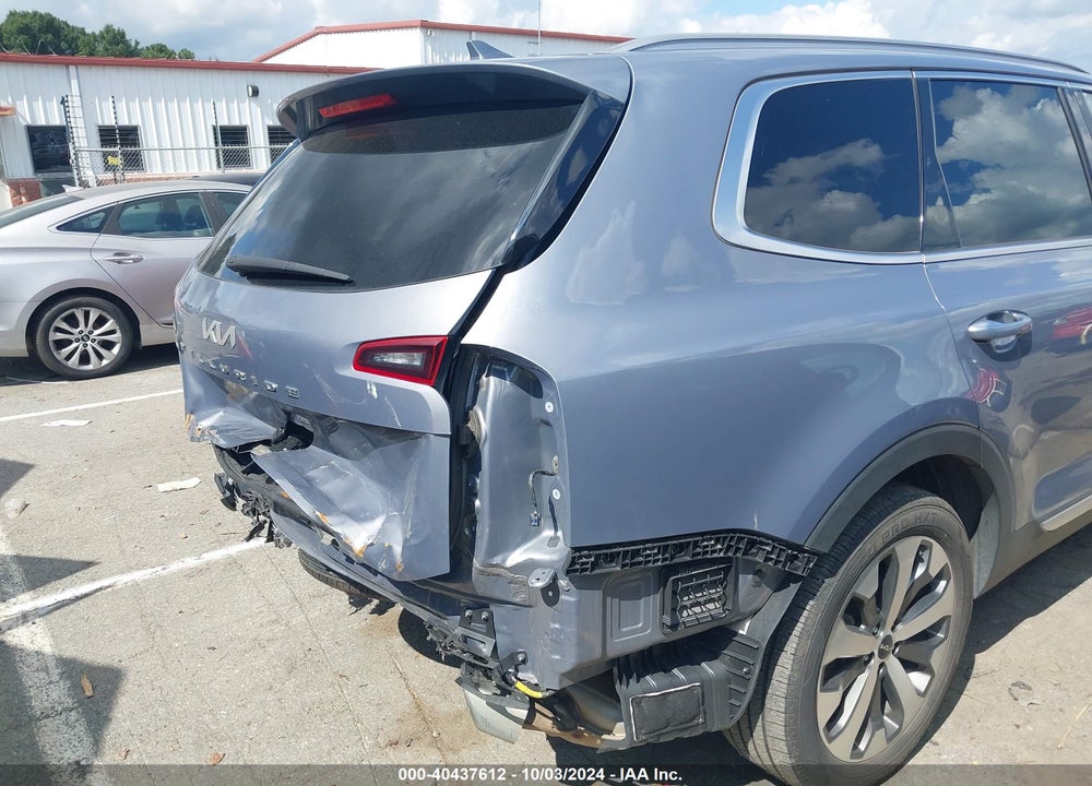 2022 KIA TELLURIDE S VIN: 5XYP64HC5NG234770