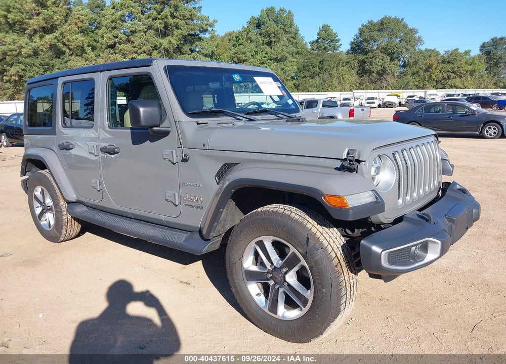 2018 JEEP WRANGLER UNLIMITED SAHARA 4X4 VIN: 1C4HJXEG8JW225053