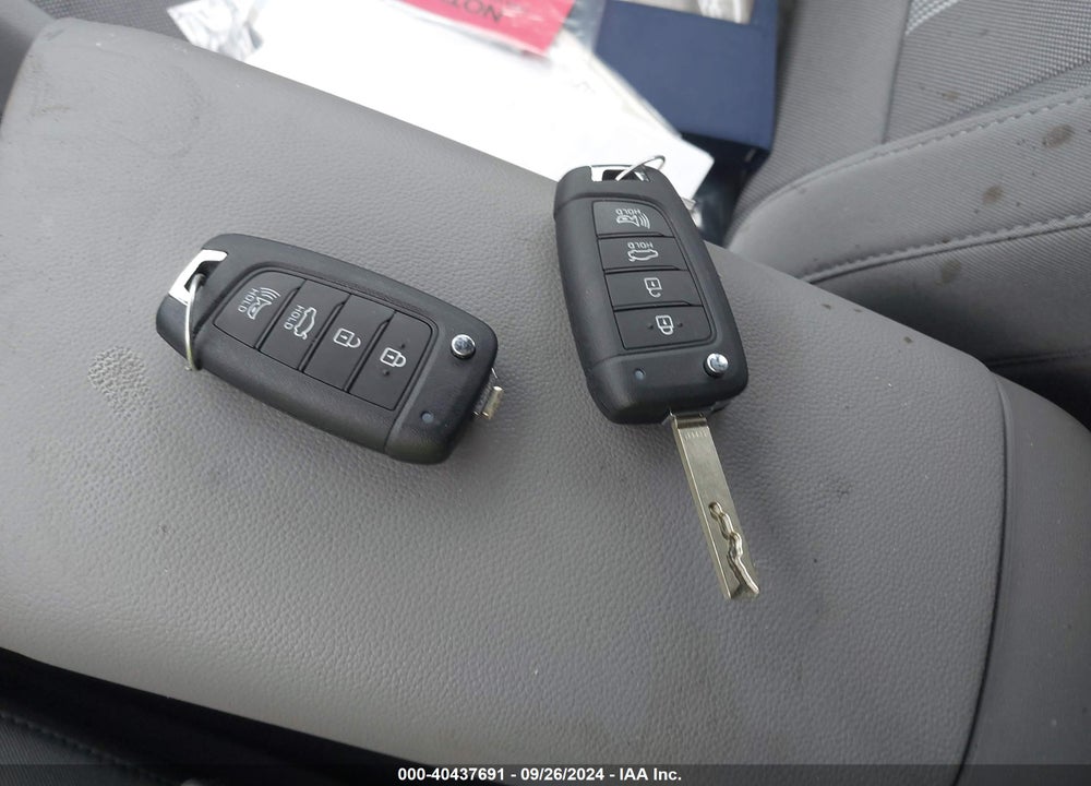 2024 HYUNDAI ELANTRA SE VIN: KMHLL4DG8RU826566