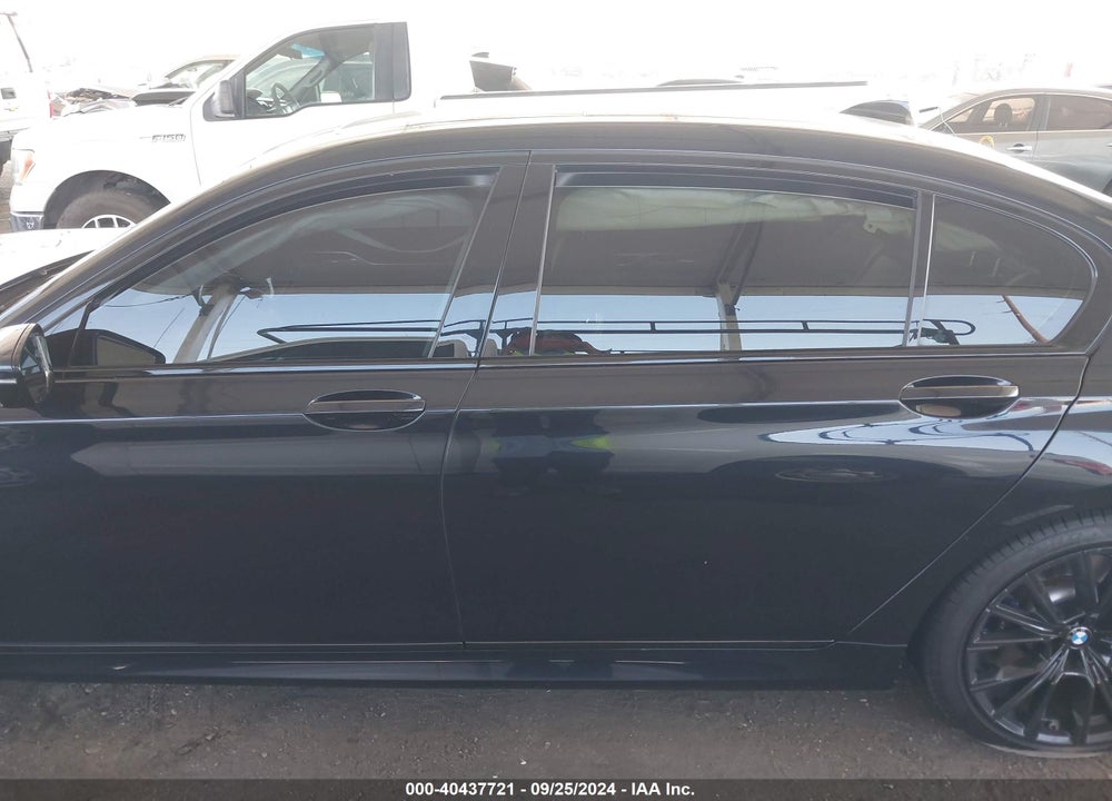2020 BMW 740 VIN: WBA7T2C05LGL18119