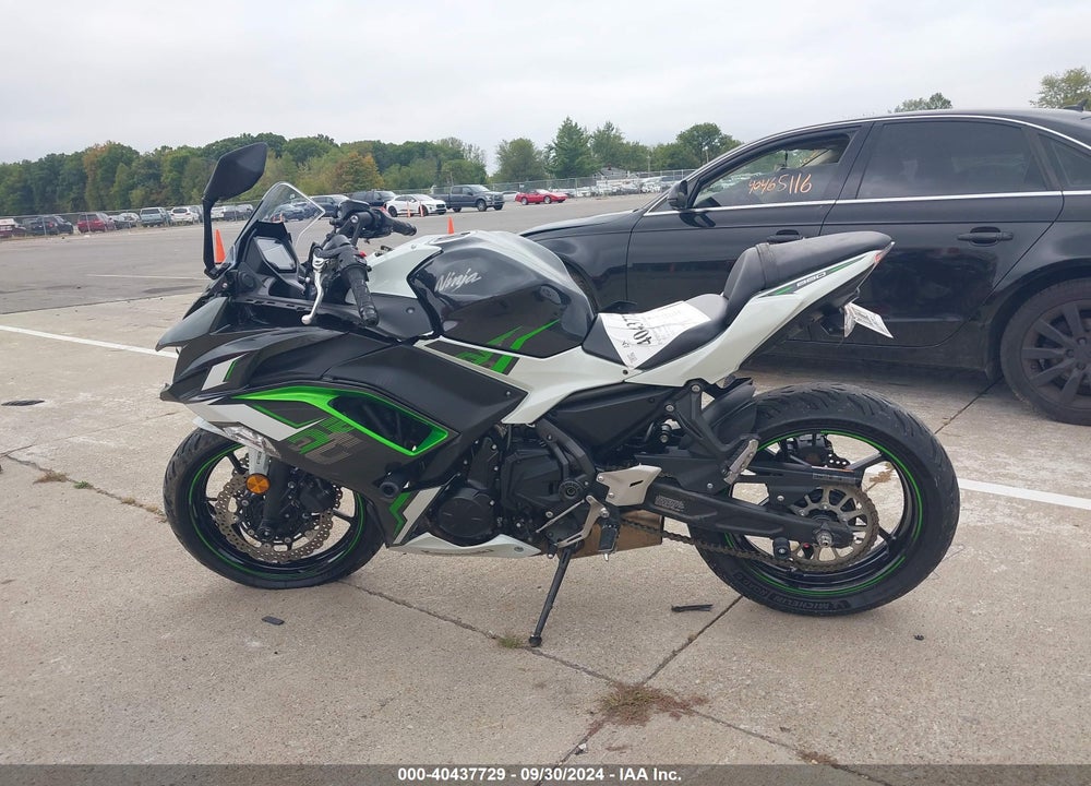 2022 KAWASAKI EX650 M VIN: ML5EXEM11NDA66135