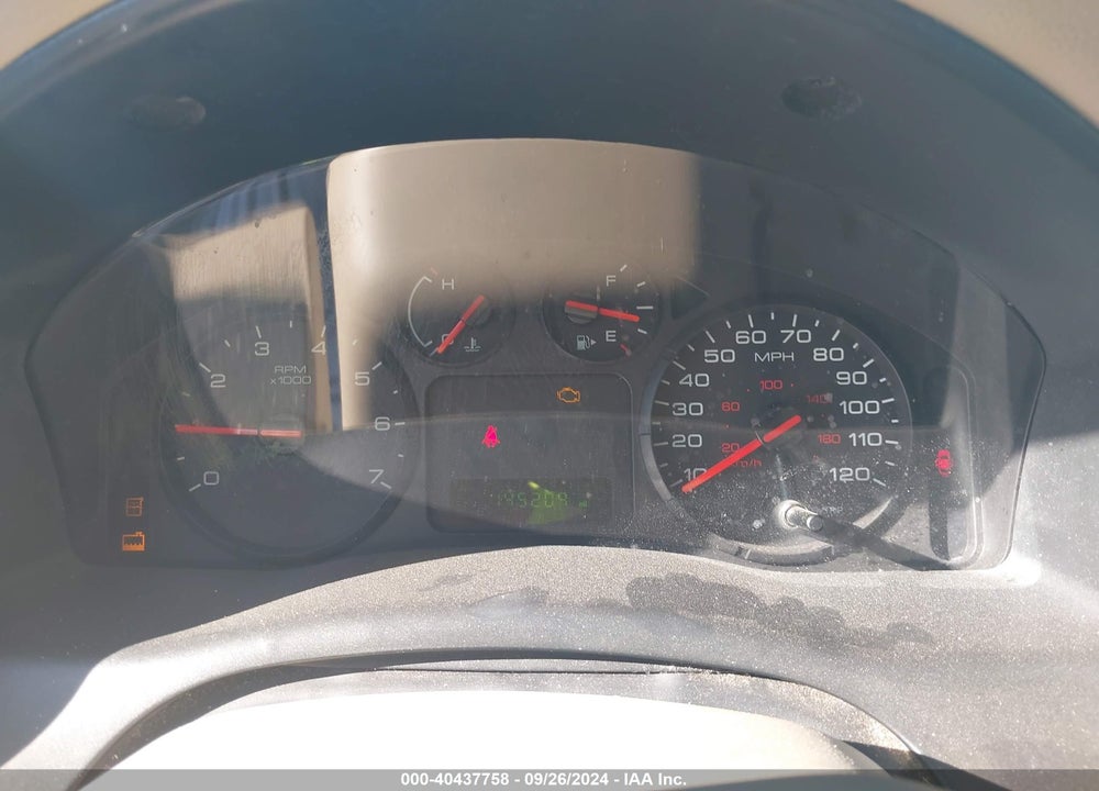 2005 FORD FREESTYLE SE VIN: 1FMZK01105GA22177