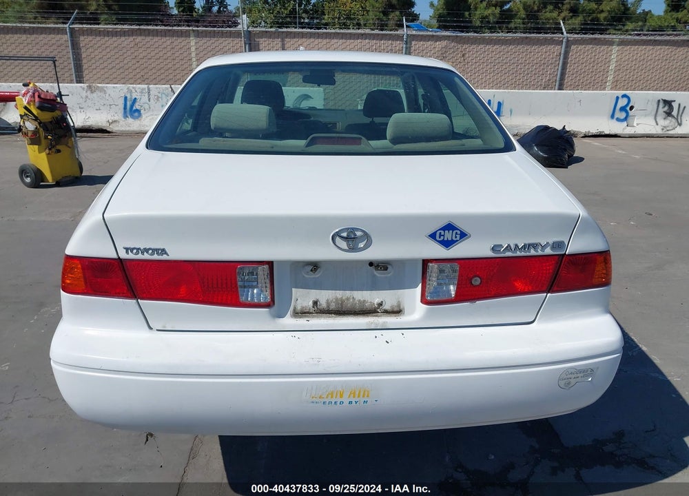 2001 TOYOTA CAMRY LE VIN: JT2BN22K910001274