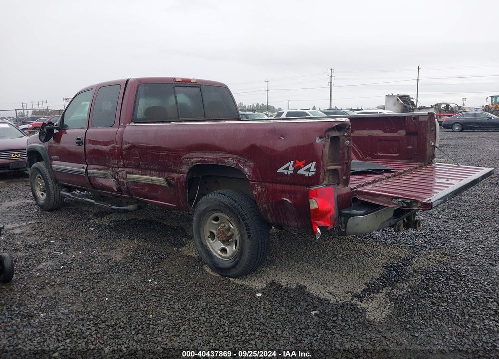 2001 CHEVROLET SILVERADO 2500HD LS VIN: 1GCHK29G11E344613