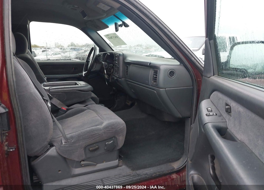 2001 CHEVROLET SILVERADO 2500HD LS VIN: 1GCHK29G11E344613