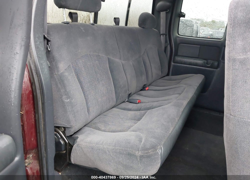 2001 CHEVROLET SILVERADO 2500HD LS VIN: 1GCHK29G11E344613