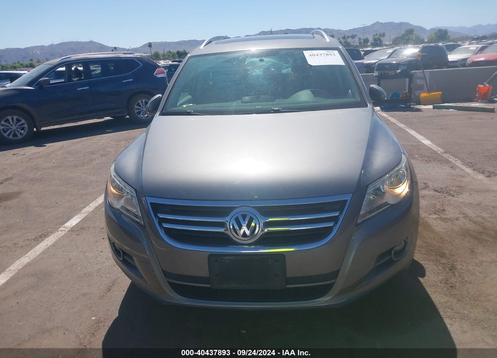 2009 VOLKSWAGEN TIGUAN SE VIN: WVGAV75N99W546644