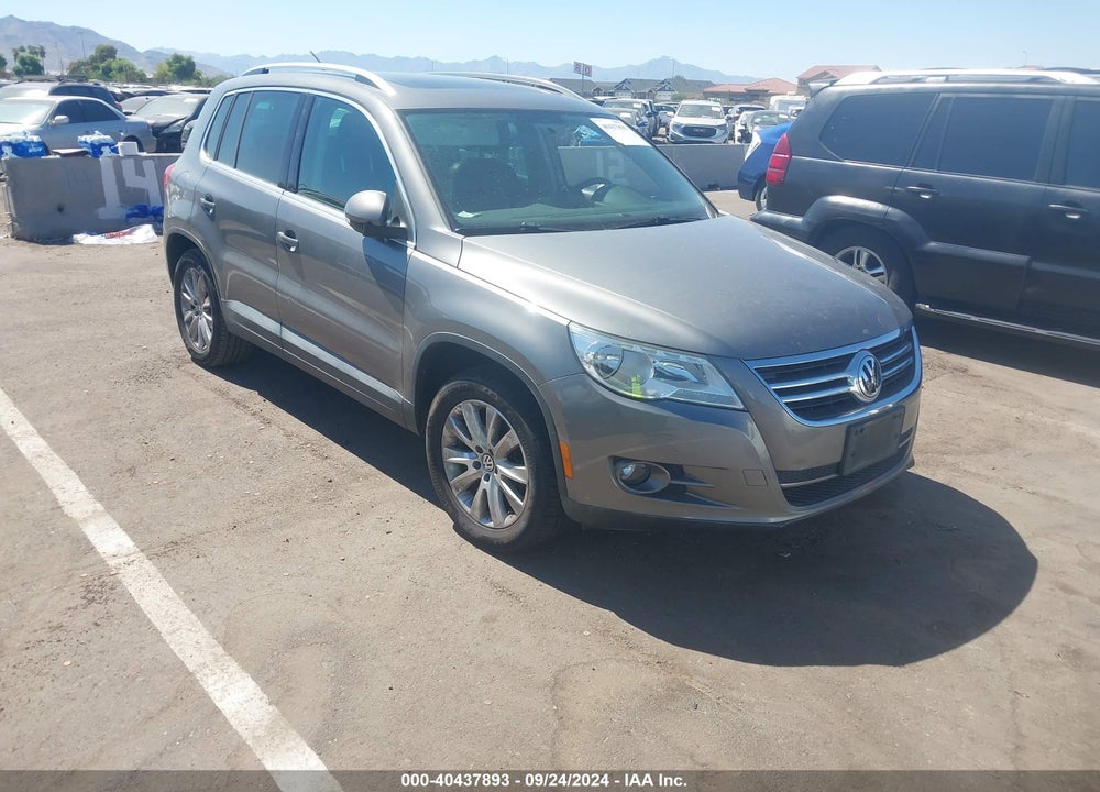 2009 VOLKSWAGEN TIGUAN SE VIN: WVGAV75N99W546644