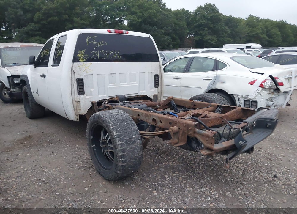 2009 CHEVROLET SILVERADO 1500 WORK TRUCK VIN: 1GCEK190X9Z261413