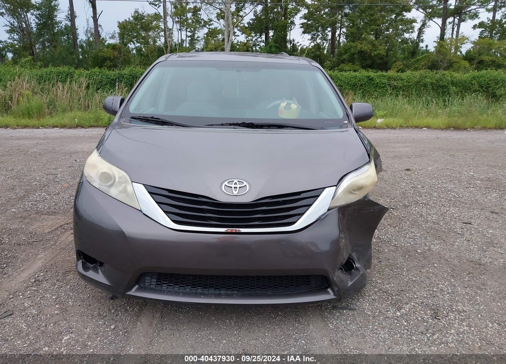 2011 TOYOTA SIENNA LE V6 VIN: 5TDKK3DC6BS043136