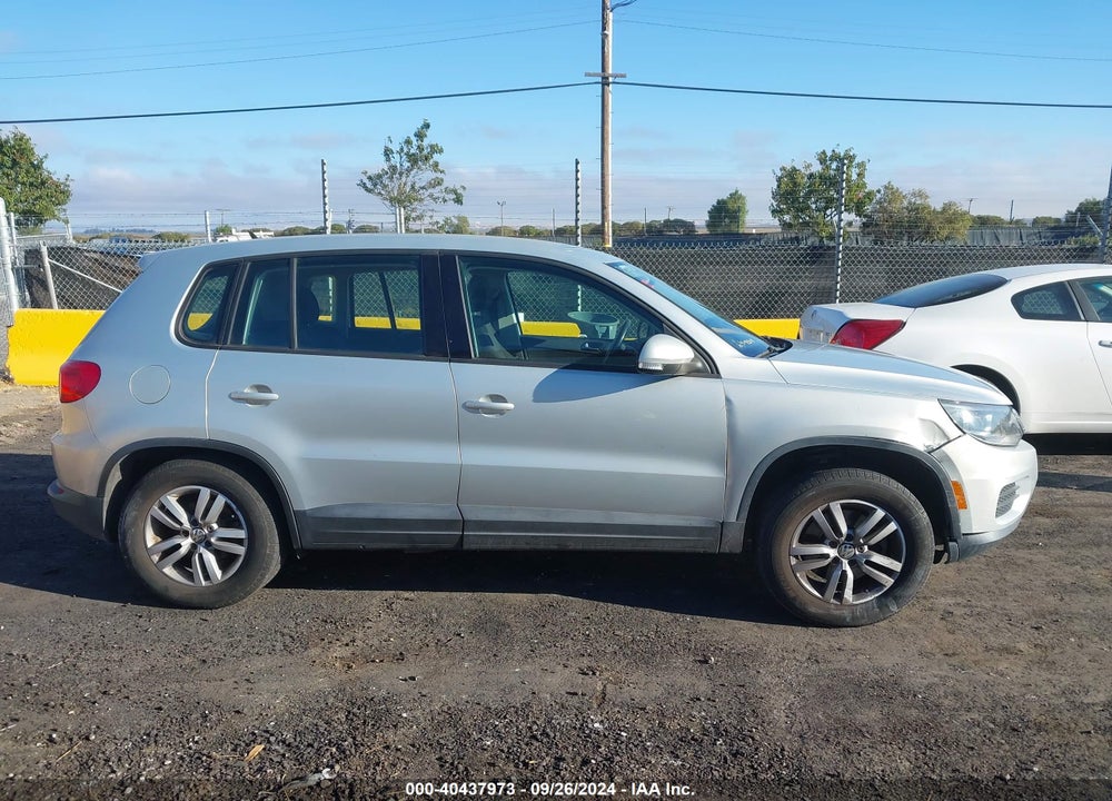 2013 VOLKSWAGEN TIGUAN S VIN: WVGBV7AX5DW551859
