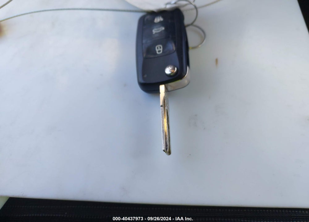 2013 VOLKSWAGEN TIGUAN S VIN: WVGBV7AX5DW551859