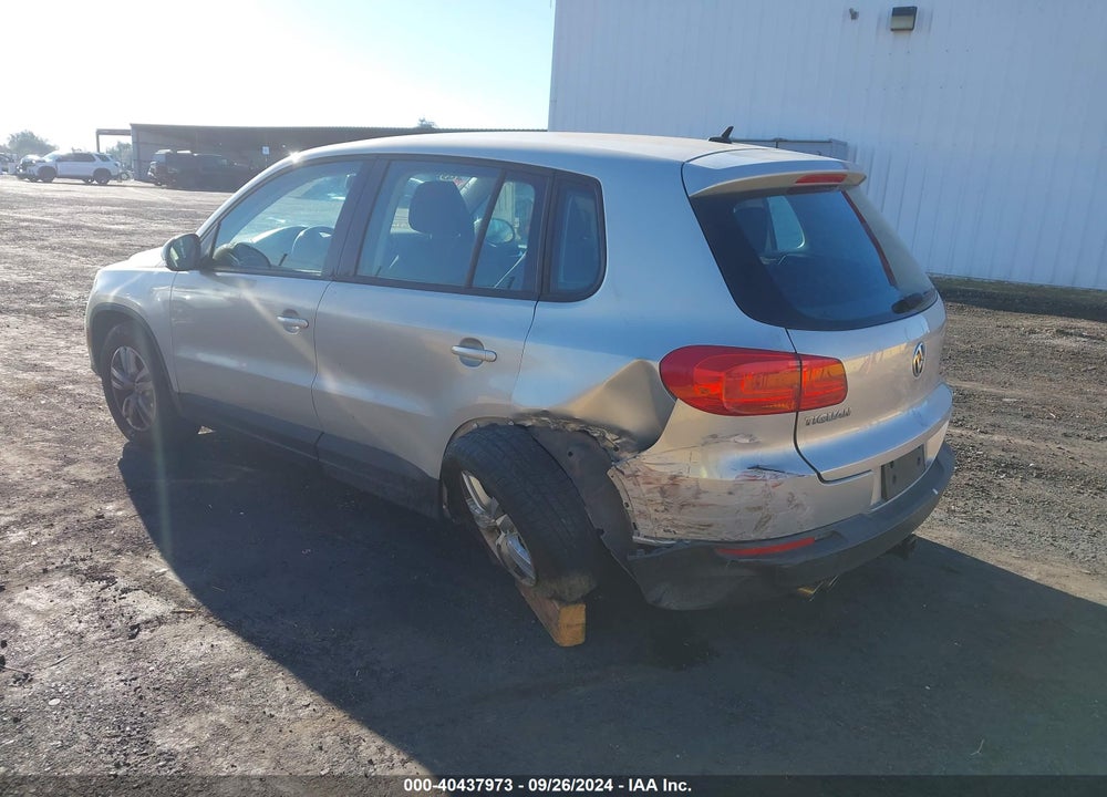 2013 VOLKSWAGEN TIGUAN S VIN: WVGBV7AX5DW551859