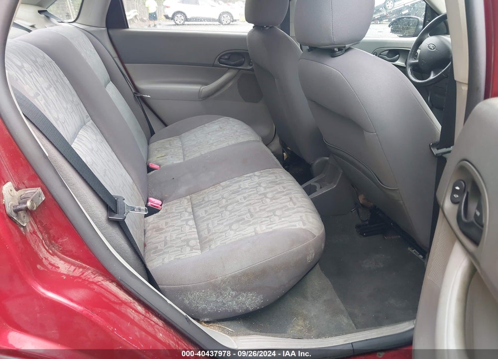 2005 FORD FOCUS ZX4 VIN: 1FAFP34N25W103489