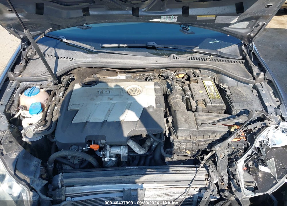 2011 VOLKSWAGEN JETTA SPORTWAGEN 2.0L TDI VIN: 3VWPL7AJXBM613343