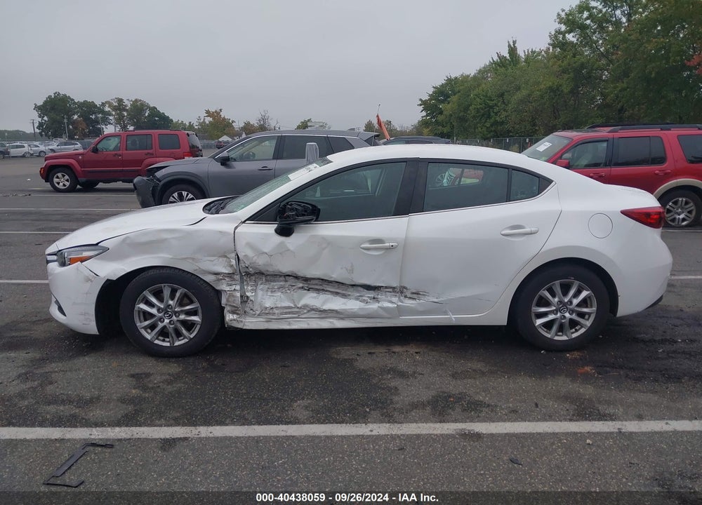 2018 MAZDA 3 SPORT VIN: 3MZBN1U72JM217651