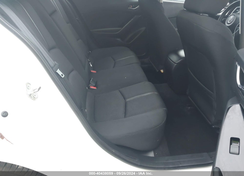 2018 MAZDA 3 SPORT VIN: 3MZBN1U72JM217651