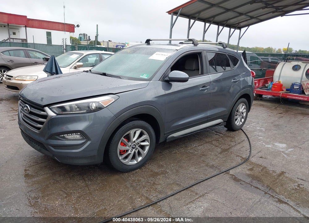 2018 HYUNDAI TUCSON SEL VIN: KM8J3CA43JU692078