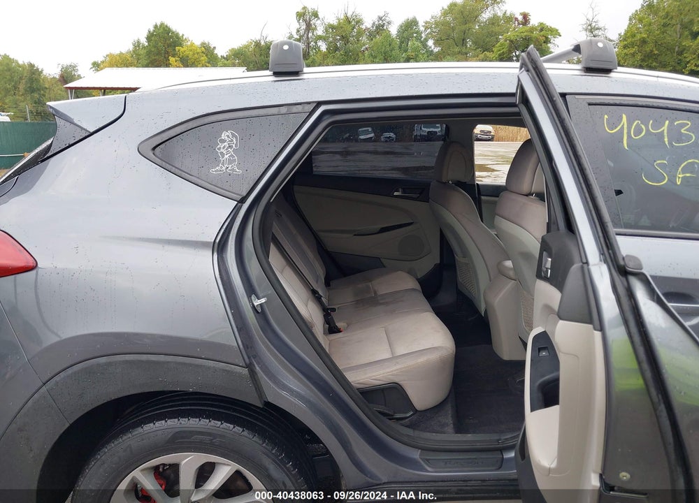 2018 HYUNDAI TUCSON SEL VIN: KM8J3CA43JU692078