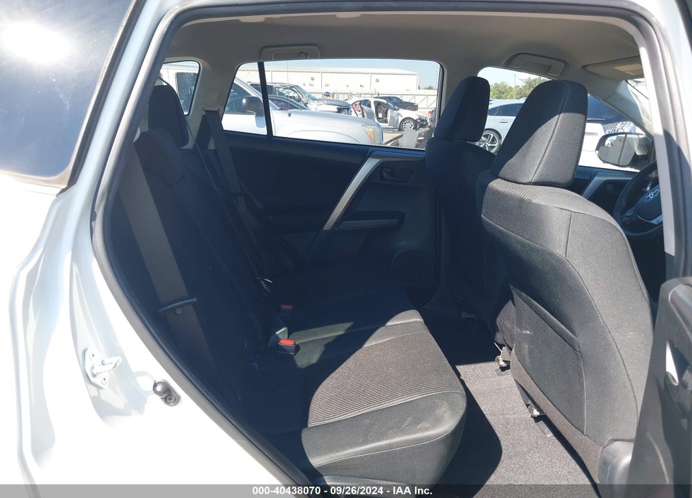 2017 TOYOTA RAV4 LE VIN: JTMZFREV1HJ141888