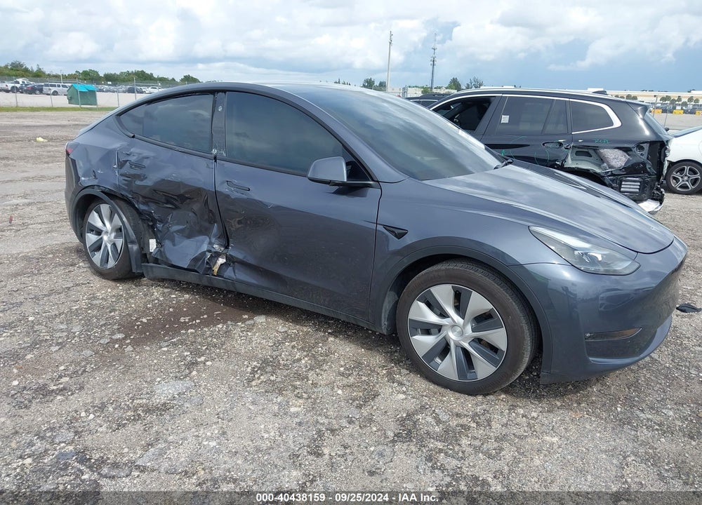 2023 TESLA MODEL Y VIN: 7SAYGAEE3PF888895