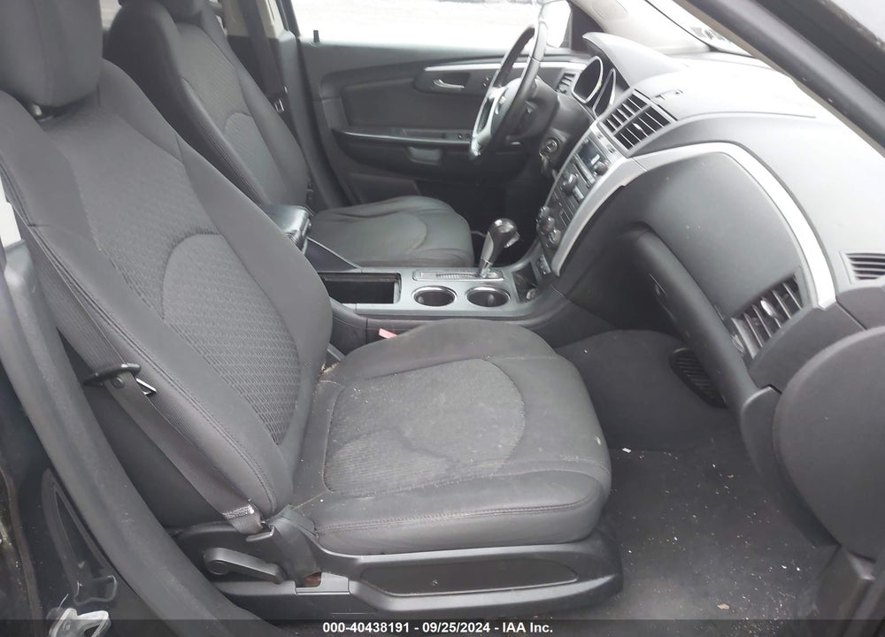 2010 CHEVROLET TRAVERSE LT VIN: 1GNLVFED4AS121611
