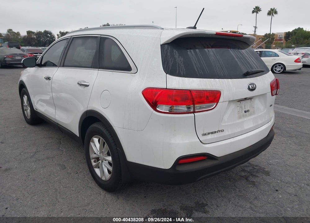 2016 KIA SORENTO 2.4L LX VIN: 5XYPGDA32GG081937
