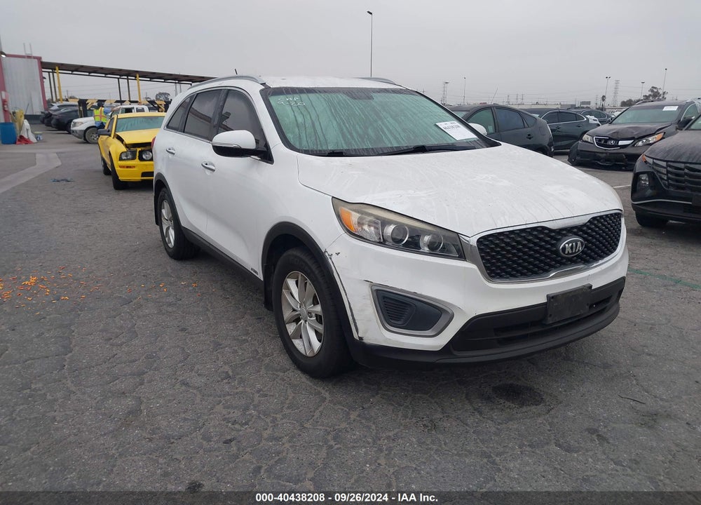 2016 KIA SORENTO 2.4L LX VIN: 5XYPGDA32GG081937