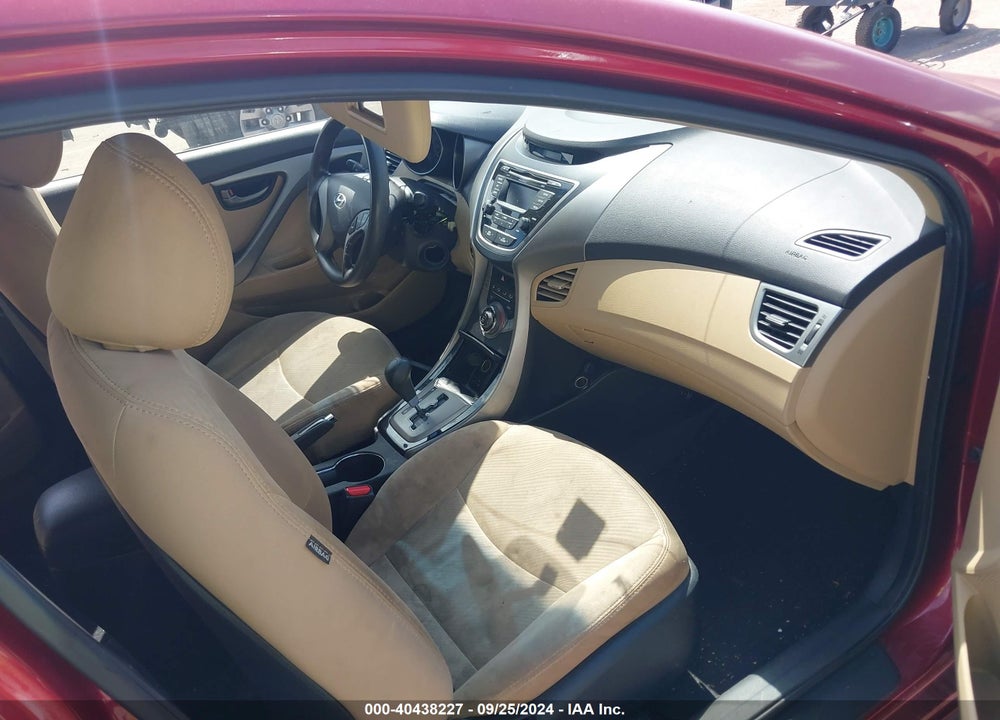 2013 HYUNDAI ELANTRA GLS VIN: 5NPDH4AE6DH396925