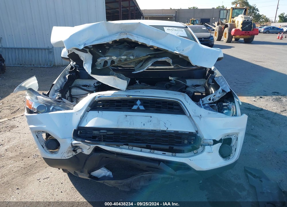 2015 MITSUBISHI OUTLANDER SPORT ES VIN: 4A4AP3AU8FE060549