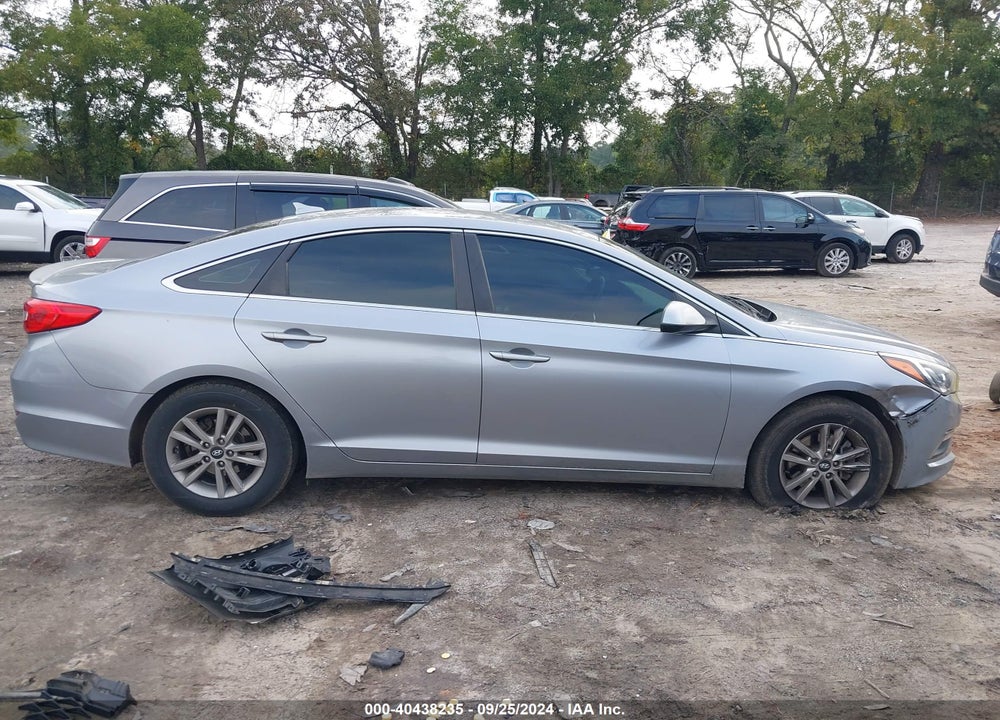2015 HYUNDAI SONATA SE VIN: 5NPE24AF9FH199247