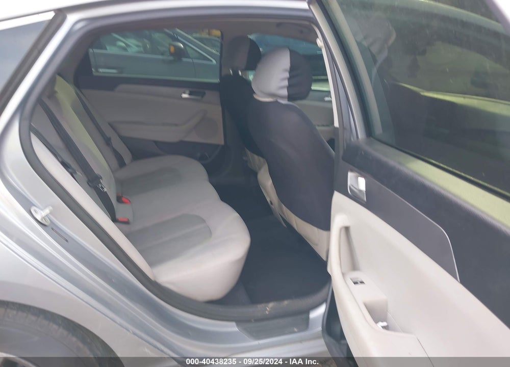 2015 HYUNDAI SONATA SE VIN: 5NPE24AF9FH199247